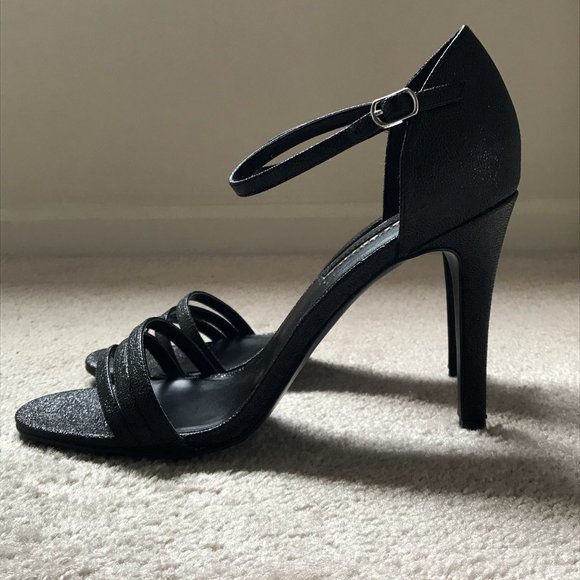 NWOB Audrey Brooke Jeana Shimmer Sandals 11M - Picture 2 of 8